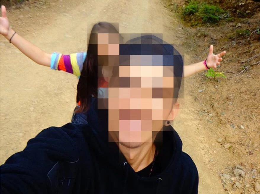 «Φασισμός, αναρχοάπλυτα είναι να τρώει φωτοβολίδα η ίδια μου η αδερφή» – Ξέσπασε ο αδερφός 19χρονης που τραυματίστηκε στο Αγρίνιο μετά την πορεία για τον Παύλο Φύσσα